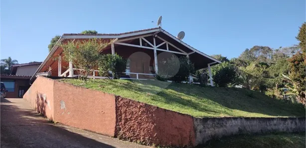 Fazenda / Sítio / Chácara com 4 Quartos à venda, 190m² no Chácaras Fernão Dias, Atibaia