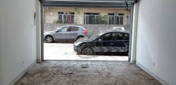Loja / Salão / Ponto Comercial à venda, 30m² no Aterrado, Volta Redonda