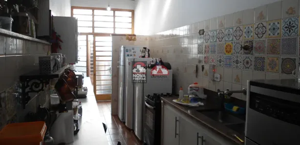 Casa Comercial com 3 Quartos para alugar, 199m² no Centro, Jacareí