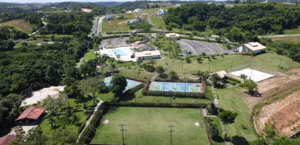 Terreno / Lote / Condomínio à venda, 731m² no , Simões Filho