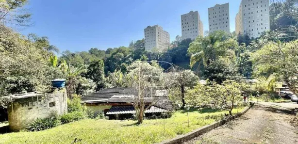 Casa com 7 Quartos para venda ou aluguel, 700m² no Jardim Colibri, Cotia