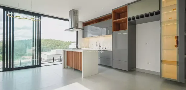Casa com 3 Quartos à venda, 211m² no Portais (Polvilho), Cajamar