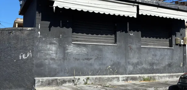 Loja / Salão / Ponto Comercial à venda, 25m² no Mutondo, São Gonçalo