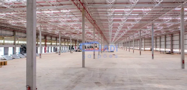 Galpão / Depósito / Armazém para alugar, 2790m² no Quitaúna, Osasco