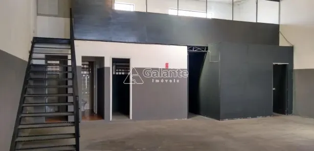 Galpão / Depósito / Armazém para alugar, 220m² no Jardim do Lago, Campinas