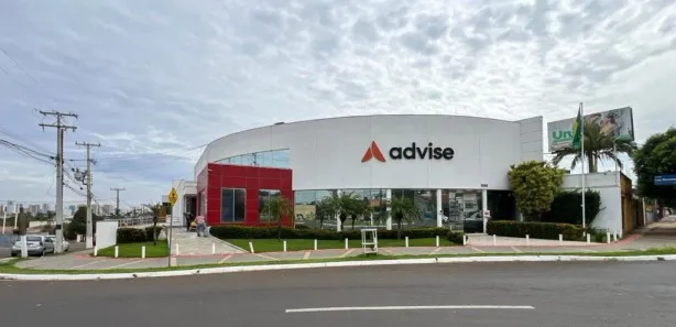 Galpão / Depósito / Armazém para alugar, 360m² no Boa Vista, Londrina