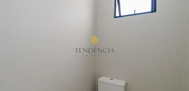 Sobrado com 3 Quartos à venda, 135m² no Novo Mundo, Curitiba