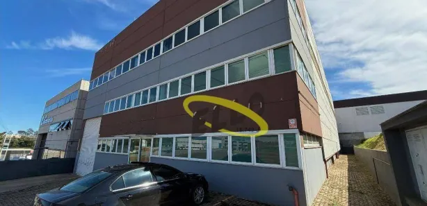 Galpão / Depósito / Armazém para alugar, 1100m² no Jardim Santa Paula, Cotia
