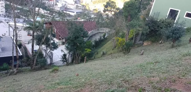 Terreno / Lote / Condomínio à venda, 647m² no Bingen, Petrópolis