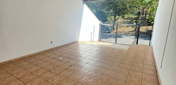 Casa com 3 Quartos para alugar, 80m² no Santa Luzia, Bragança Paulista