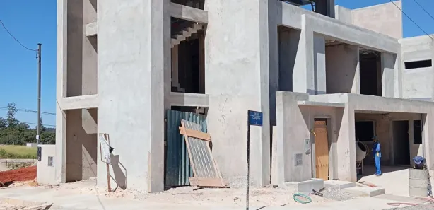Sobrado com 3 Quartos à venda, 347m² no Guará II, Brasília