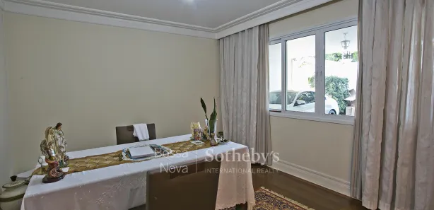 Casa com 5 Quartos para venda ou aluguel, 580m² no Alto de Pinheiros, São Paulo