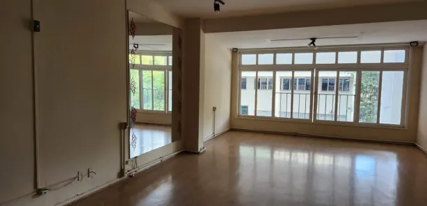 Loja / Salão / Ponto Comercial para venda ou aluguel, 50m² no Centro, Petrópolis