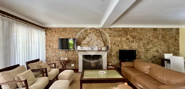 Casa de Condomínio com 4 Quartos para venda ou aluguel, 187m² no Alto, Teresópolis