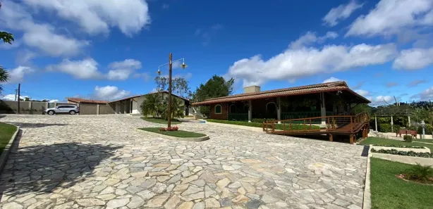 Fazenda / Sítio / Chácara com 5 Quartos à venda, 680m² no Alpes Suiços, Gravatá