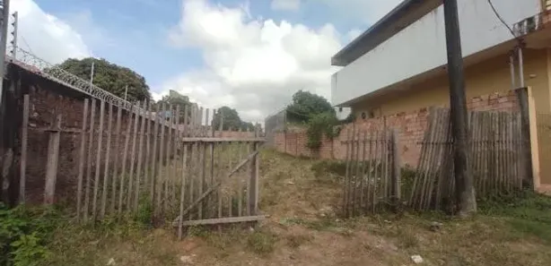 Terreno / Lote / Condomínio para alugar, 300m² no Aeroporto Velho, Santarém