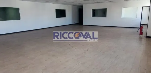Galpão / Depósito / Armazém para alugar, 710m² no Santa Fé, Osasco