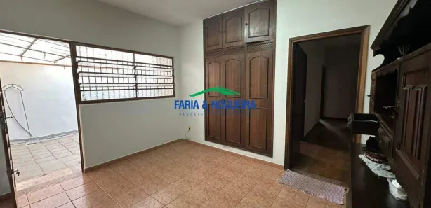 Casa com 3 Quartos para alugar, 179m² no Zona Central, Rio Claro