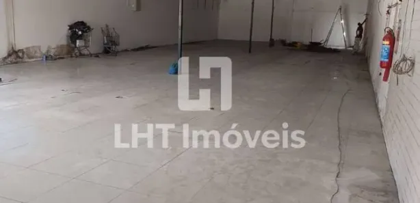 Loja / Salão / Ponto Comercial para venda ou aluguel, 560m² no Colubande, São Gonçalo