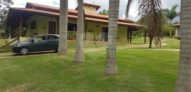 Fazenda / Sítio / Chácara com 3 Quartos à venda, 380m² no Chácaras do Guacuri, Itupeva