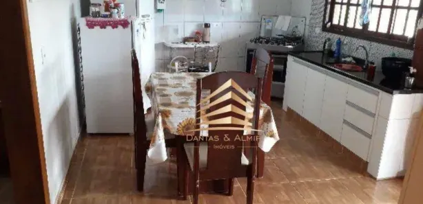 Fazenda / Sítio / Chácara com 3 Quartos à venda, 900m² no Igaratá, Igaratá