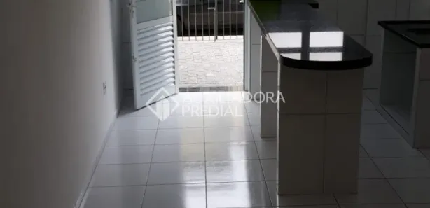 Casa com 2 Quartos para alugar, 60m² no Taboão, São Bernardo do Campo