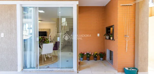 Sobrado com 3 Quartos à venda, 148m² no Barreirinha, Curitiba