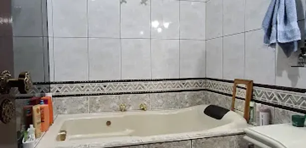 Casa com 4 Quartos para alugar, 325m² no Parque dos Camargos, Barueri