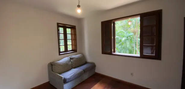 Casa com 3 Quartos para alugar, 500m² no Lumiar, Nova Friburgo