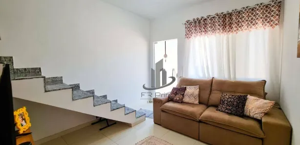 Casa de Condomínio com 2 Quartos à venda, 64m² no Roma, Volta Redonda