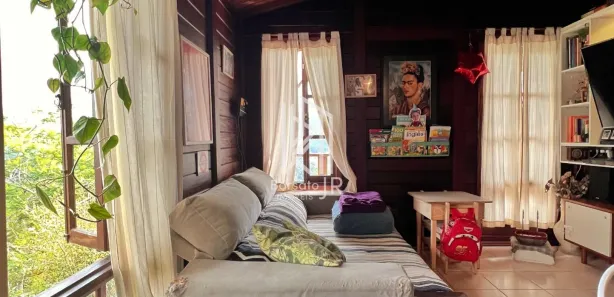 Casa com 3 Quartos à venda, 120m² no Castelanea, Petrópolis