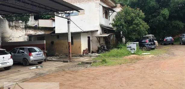 Loja / Salão / Ponto Comercial à venda, 689m² no Centro, Paty do Alferes