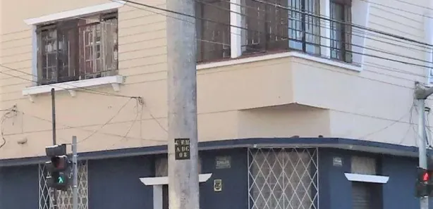 Prédio Inteiro à venda, 440m² no Cristo Rei, Curitiba