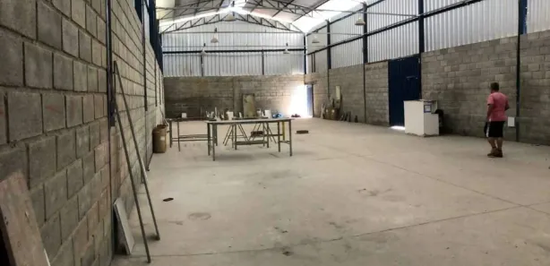 Galpão / Depósito / Armazém à venda, 400m² no Bom Sossego, Ribeirão das Neves