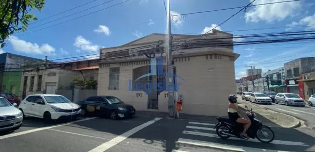 Casa com 3 Quartos para venda ou aluguel, 190m² no Centro, Aracaju