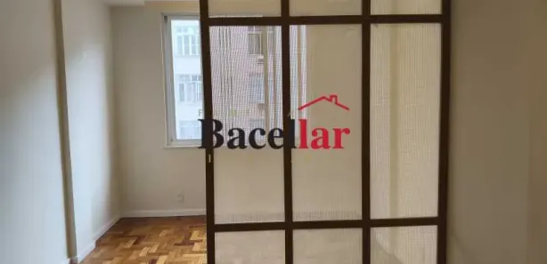 Kitnet com 1 Quarto à venda, 28m² no Copacabana, Rio de Janeiro