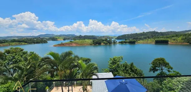 Fazenda / Sítio / Chácara com 3 Quartos à venda, 230m² no Portal da Igaratá, Igaratá