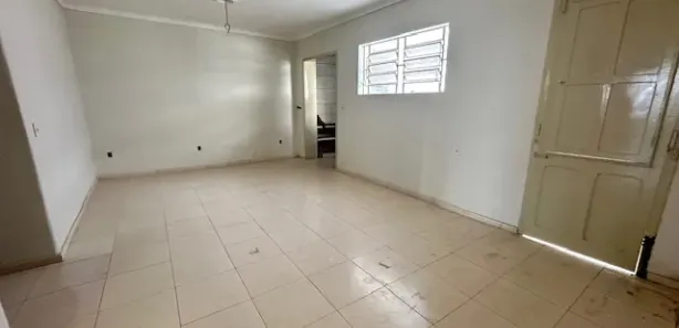 Casa com 3 Quartos para alugar, 170m² no Centro, Campina Grande