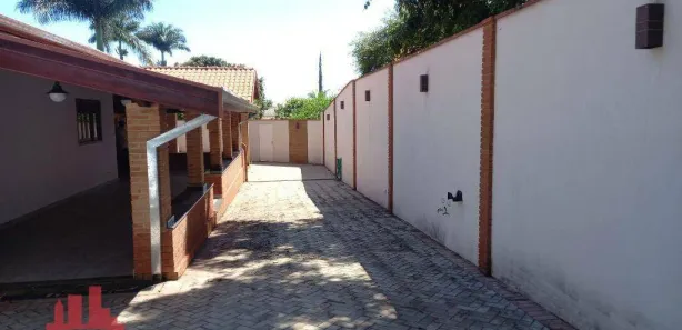 Fazenda / Sítio / Chácara com 3 Quartos para alugar, 250m² no Chácara Lucília, Americana