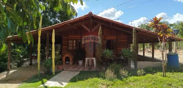 Fazenda / Sítio / Chácara com 3 Quartos à venda, 300m² no Taguatinga Centro, Brasília