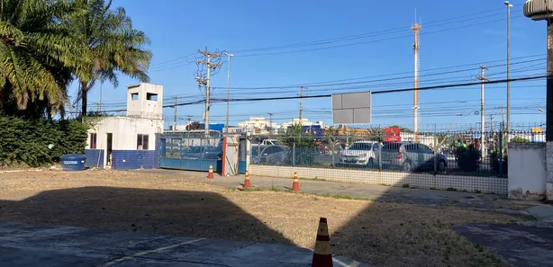 Terreno / Lote Comercial para venda ou aluguel, 4528m² no Portão, Lauro de Freitas
