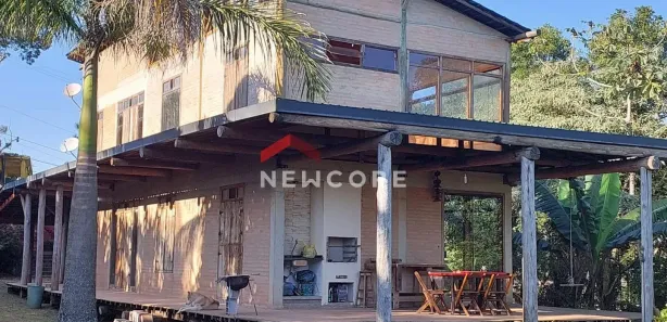 Fazenda / Sítio / Chácara com 4 Quartos à venda, 800m² no Centro, São Lourenço da Serra