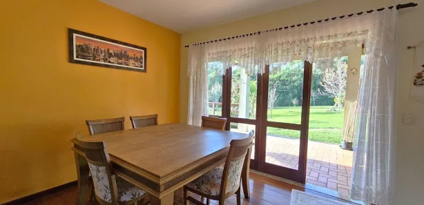 Fazenda / Sítio / Chácara com 4 Quartos à venda, 252m² no Rondinha, Campo Largo