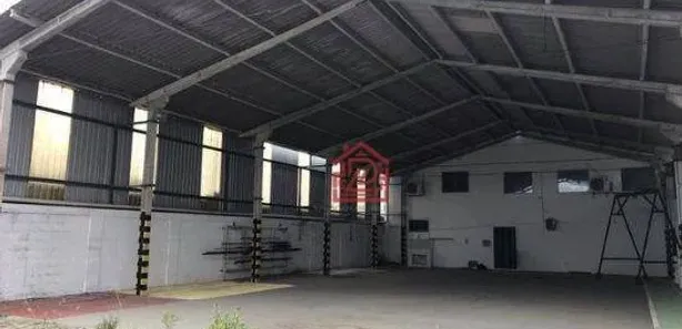 Galpão / Depósito / Armazém para venda ou aluguel, 457m² no Engenho da Praia, Macaé