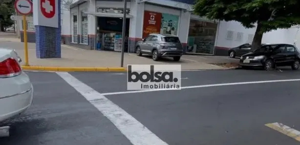Prédio Inteiro à venda, 285m² no Vila Mesquita, Bauru