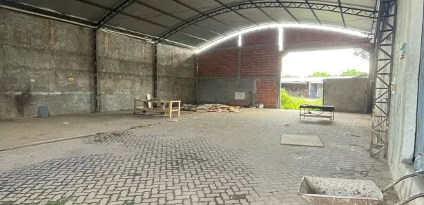 Galpão / Depósito / Armazém à venda, 680m² no Jardim São Luís, Imperatriz