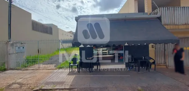 Loja / Salão / Ponto Comercial com 3 Quartos à venda, 115m² no Nossa Senhora Aparecida, Uberlândia