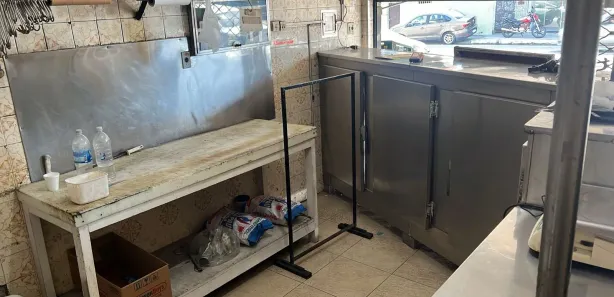 Loja / Salão / Ponto Comercial à venda, 43m² no Vila Meriti, Duque de Caxias