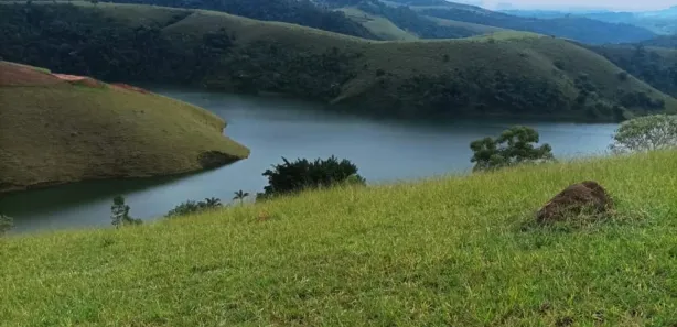 Terreno / Lote / Condomínio à venda, 600m² no , Igaratá