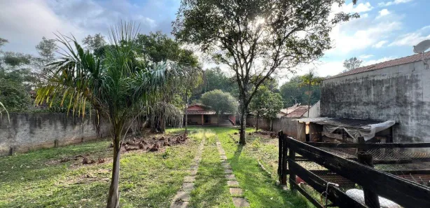 Fazenda / Sítio / Chácara com 3 Quartos à venda, 200m² no Estância Lago Azul (Ártemis), Piracicaba